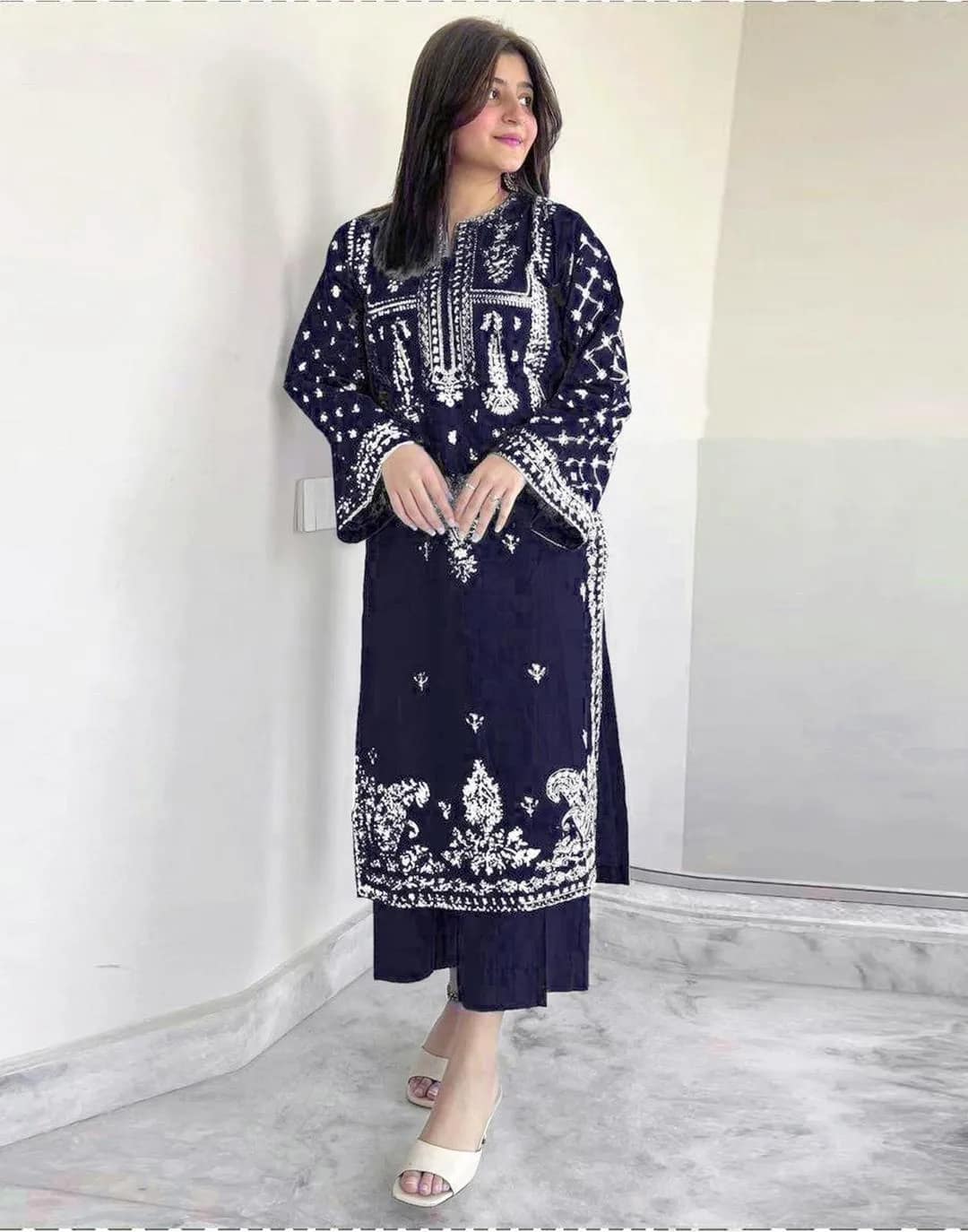 2 Pcs Women’s Unstitched Embroidered Suit