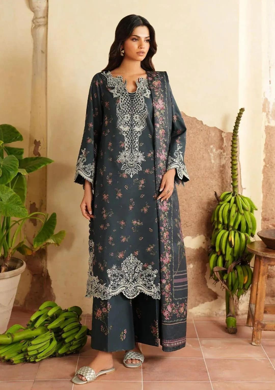 3 Pcs Women’s Unstitched Patch Work Suit